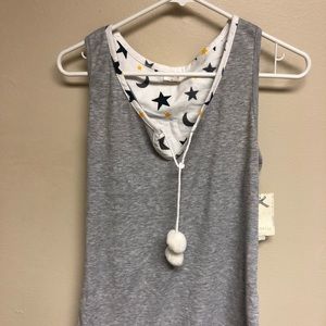COPY - NWT Gray star print tank